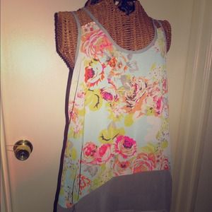 Takara floral high low top. Size M