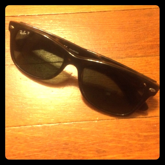Ray Ban Wayfarer - Picture 1 of 3