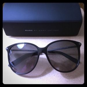 BRAND NEW! Marc jacobs sunglasses😎