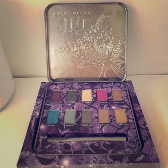 Urban Decay Mariposa palette