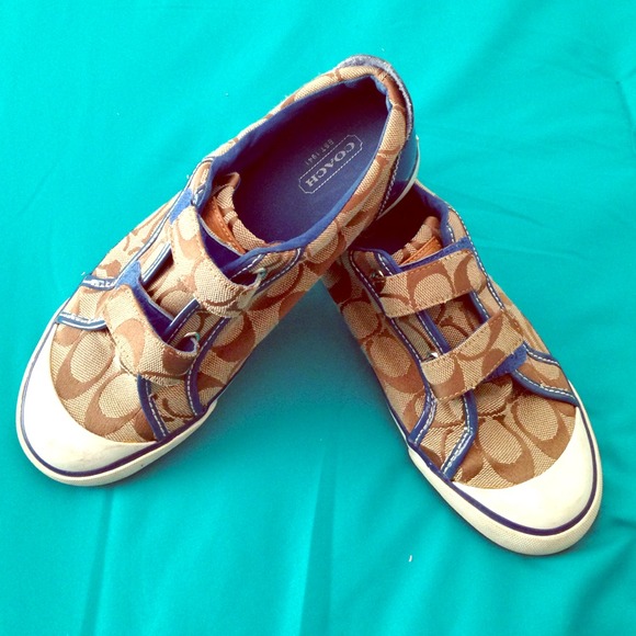 Authentic Coach sneakers size 6.5