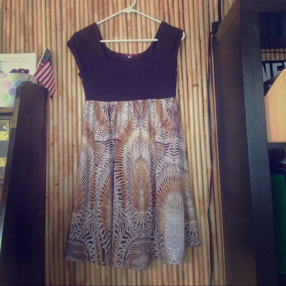 Brown tee shirt dress - Picture 1 of 1