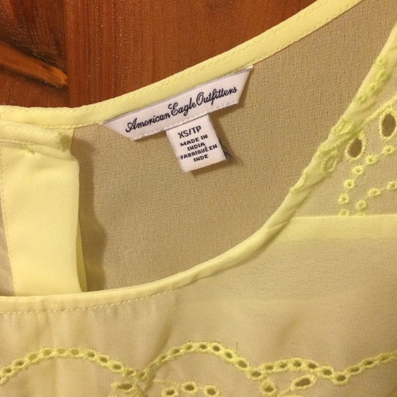 Yellow chiffon top - Picture 2 of 3