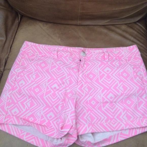 Pink american eagle shorts