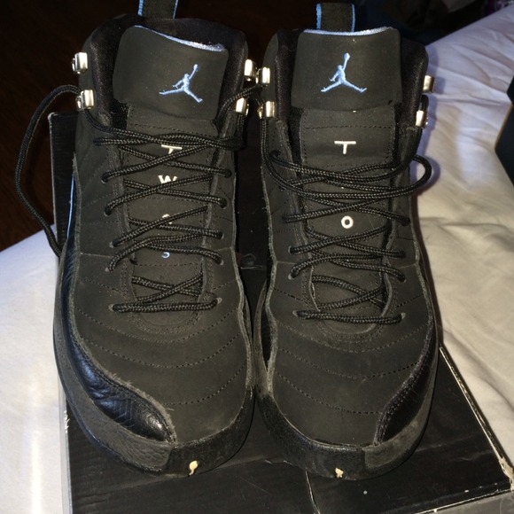 Jordan 12 nubuck