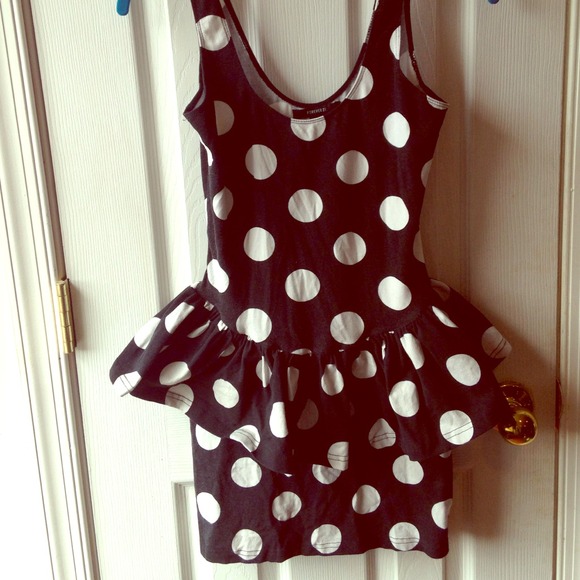 Polka dot bodycon peplum dress