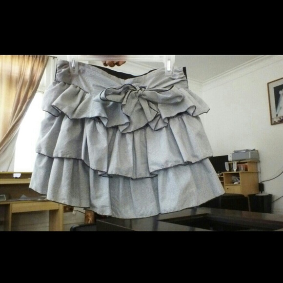 Ruffled Skirt - Picture 3 of 4