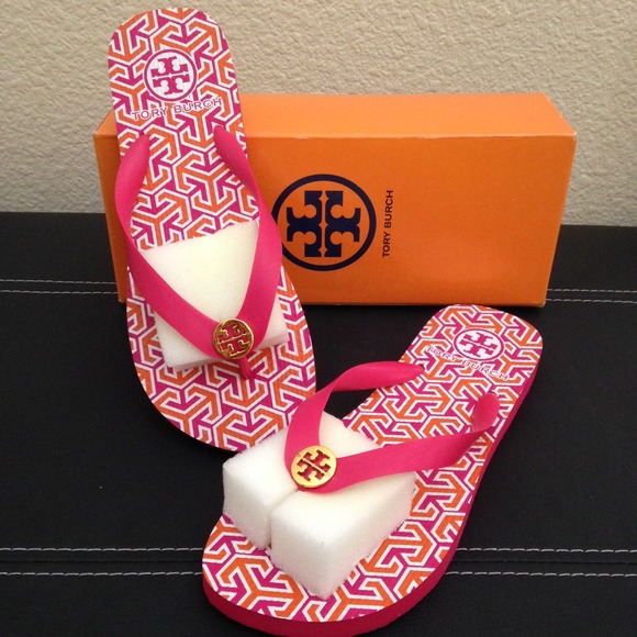 ***SOLD***NWT Tory Burch Flip Flops