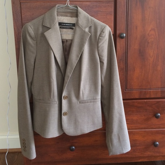 Host pick!!!! Club Monaco blazer size 4 ❤️❤️❤️ - Picture 2 of 4
