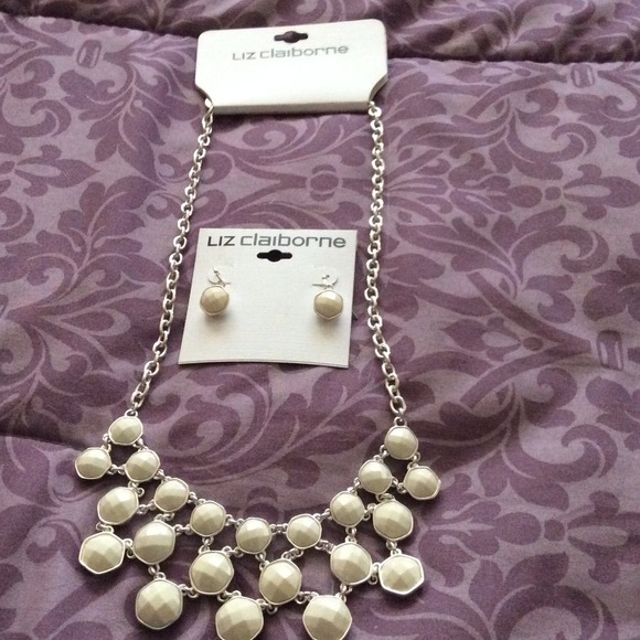 Necklace with matching ear rings.