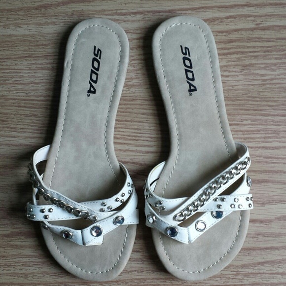 💙 SALE 💙 White Sandals