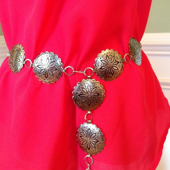 Accessories - 💕Silver Hip Belt💕