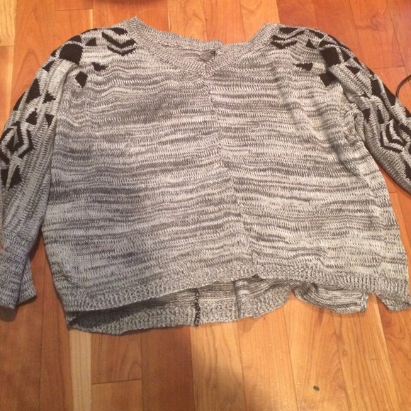 Gray quarter sleeve sweater - Picture 1 of 3
