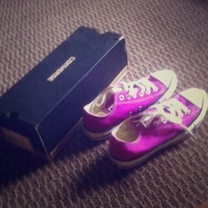 Purple converse size 7