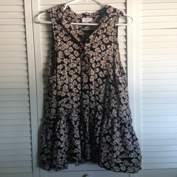 Brandy Melville daisy dress 💕