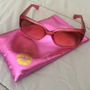 Betsey Johnson sun glasses