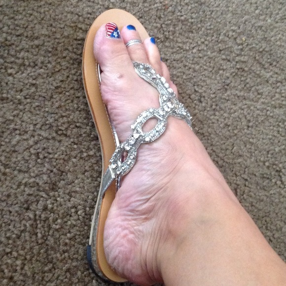 Sandals - Picture 3 of 4