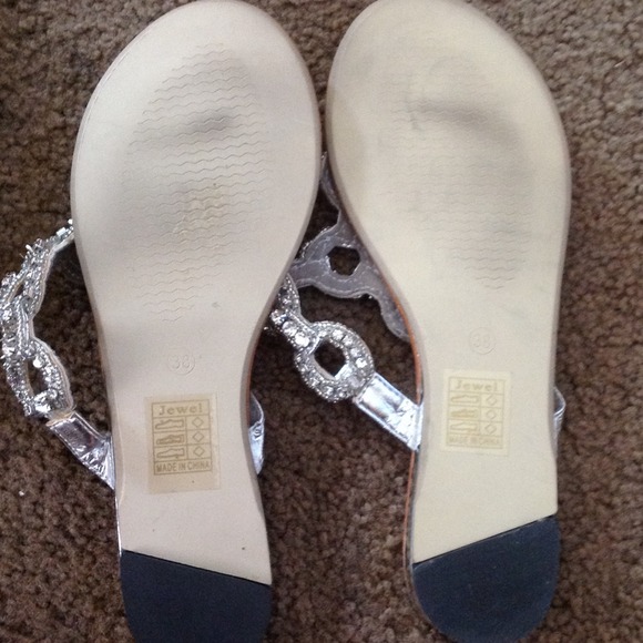 Sandals - Picture 4 of 4