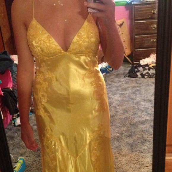 Yellow prom dress with jewels all over. Size 5.
