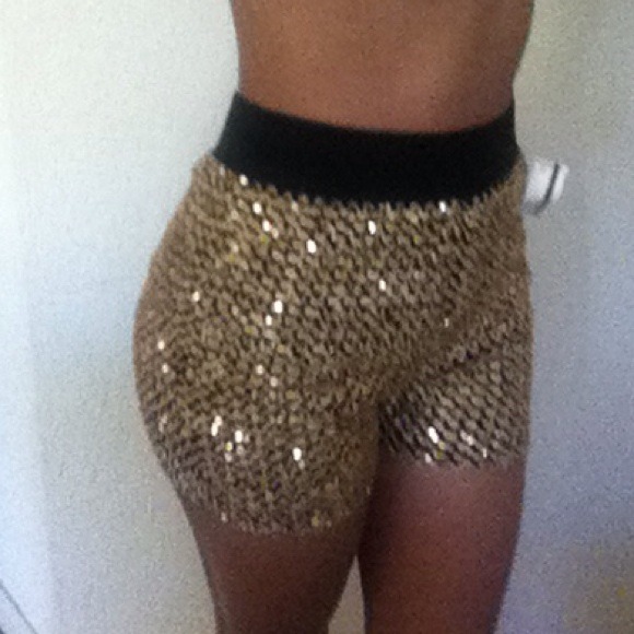 High shorts - Picture 2 of 4