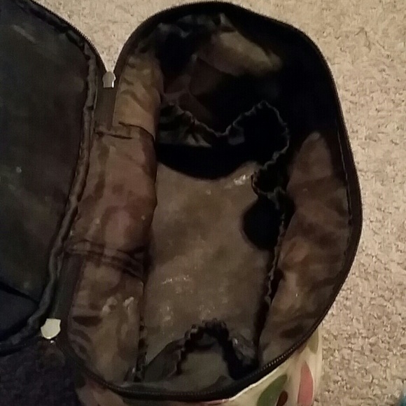 Makeup bag - Picture 2 of 3