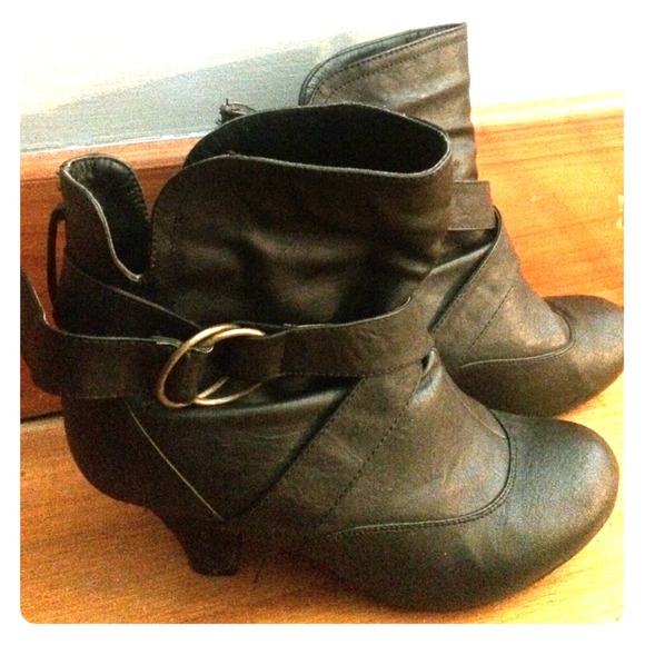 Black boots😜