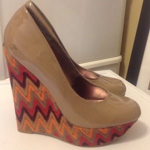 Steve Madden Chevron Wedge