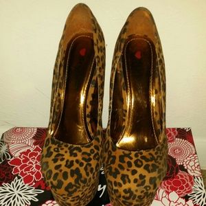 Leapord heelless pumps