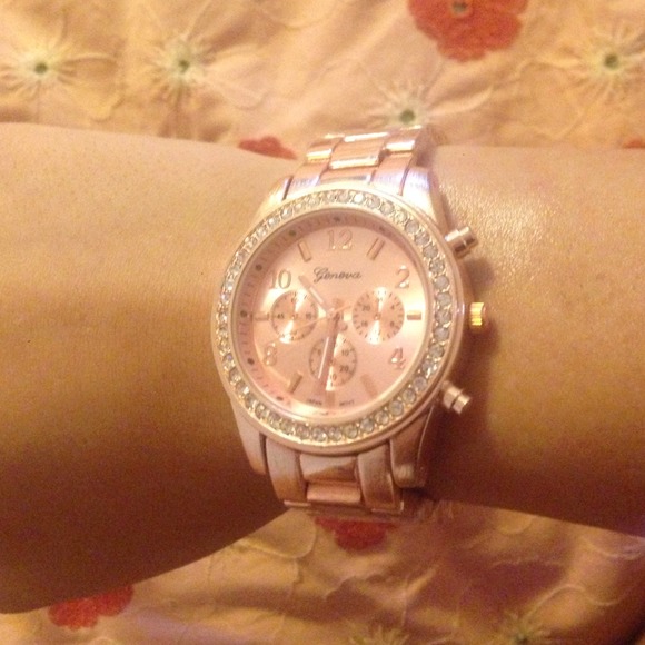 Watch - Picture 2 of 2