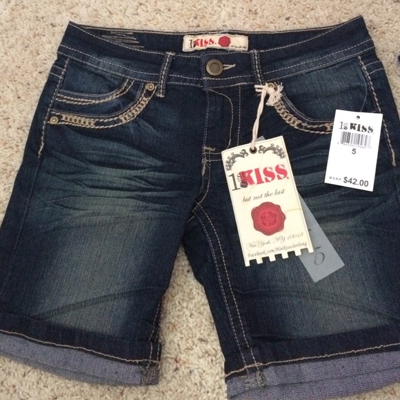 1st Kiss Bermuda Shorts