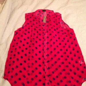 Hi low polka dot top.