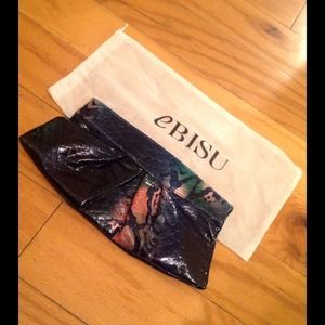 eBISU Croc Clutch