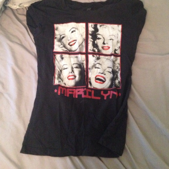 Simple Marilyn Monroe Tee
