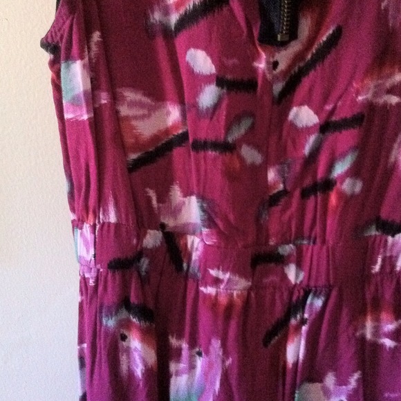 Magenta pattern dress - Picture 3 of 3