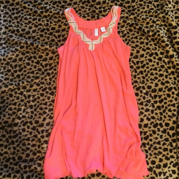 Casual peachy pink colored dress - Picture 1 of 3