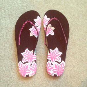 🌸pink & black flip flops🌸 NWT