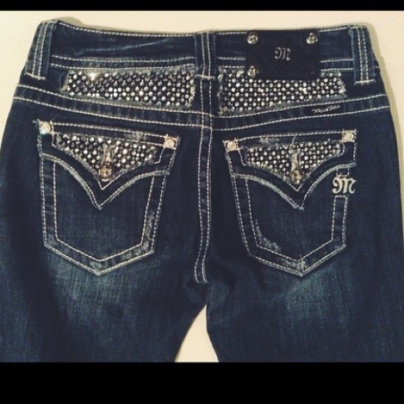 Size 27 (fit 26) Miss Me jeans - Picture 3 of 4