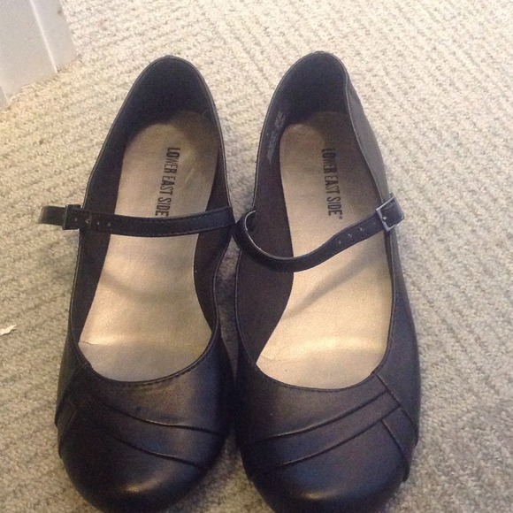 Black Mary Jane style flats