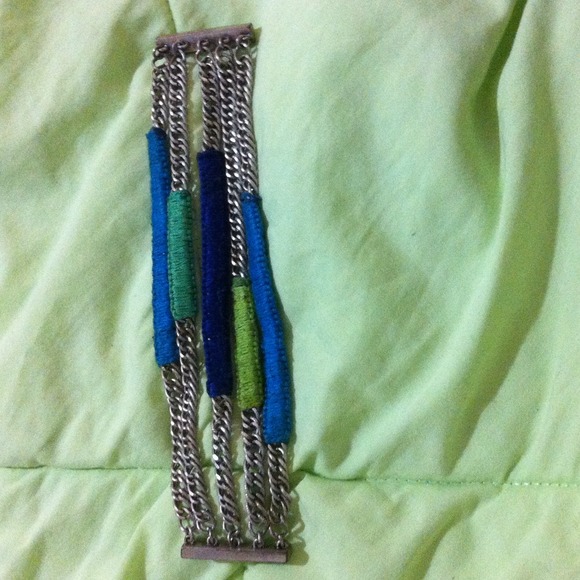 Blue and green multicolored bracelet - Picture 2 of 2