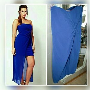 s t r a p l e s s  // d r e s s