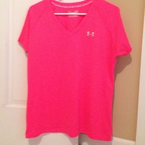 NWOT Hot pink Under Armour