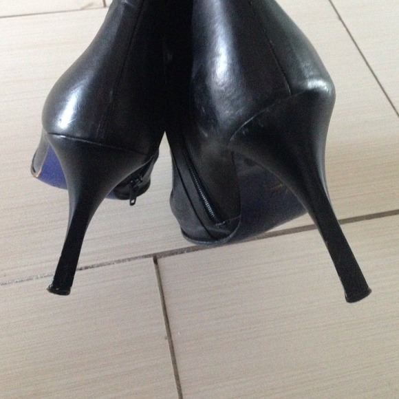 Aldo Shoes Stiletto Heel Pointy Toe Black Leather Knee