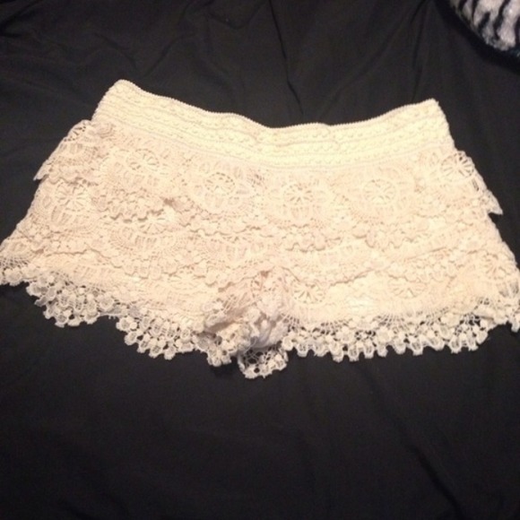 Lace shorts