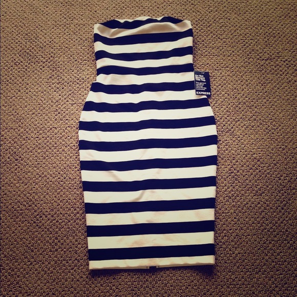 🎉SOLD on eBay 🎉Striped Stretch Knit Tube Dress - Picture 1 of 3