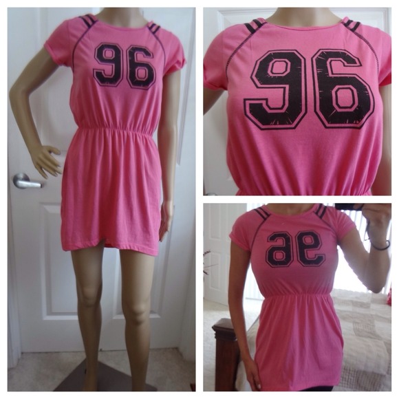 Casual pink dress / blouse/ nighty - Picture 3 of 4