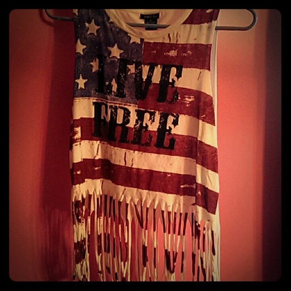 "Live free" flared crop top