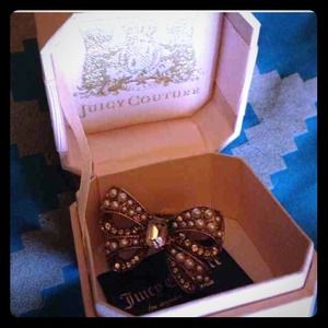 Betsey Johnson Bow Ring