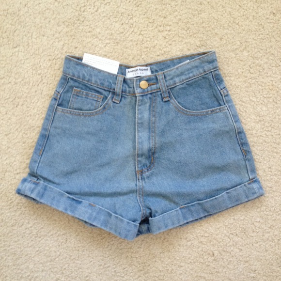 ✨SOLD✨NWT American Apparel Highwaisted Shorts - Picture 1 of 2