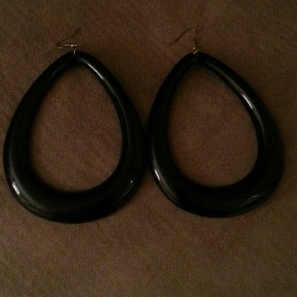 Black oval shaped earrings