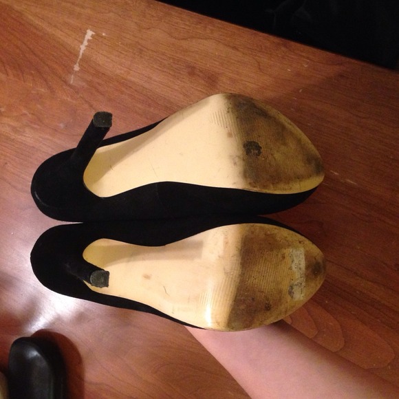 SOLD: Steve Madden suede black heals - Picture 3 of 4